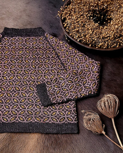 Kaleidoscope Sweater | all over delicate pattern from Puno Winikunka by Pascuali