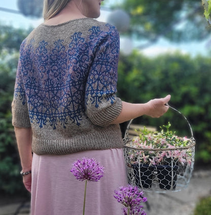 Secret Garden Sweater von Elenor Mortensen mit Pinta / Handgefärbt von Pascuali 3