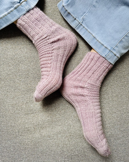 Curly Socks | super easy with Terra from Symfonie Yarns