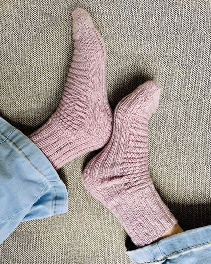 Curly Socks | super easy with Terra from Symfonie Yarns