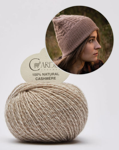 Heljä Mütze | extrem weiches Zopfmuster aus Classic Cashmere von Cardiff