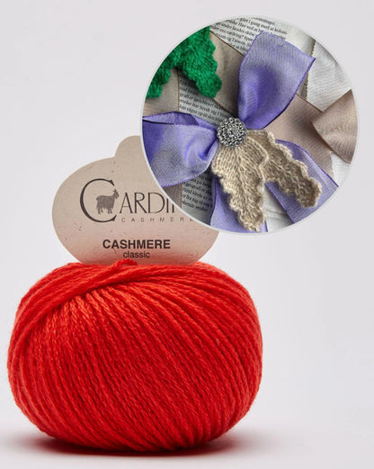 Holly Bow | festive bow with free pattern from Classic Cashmere by Cardiff
