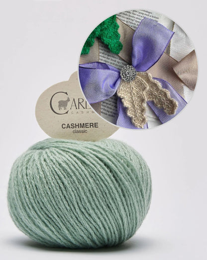 Holly Bow | festive bow with free pattern from Classic Cashmere by Cardiff