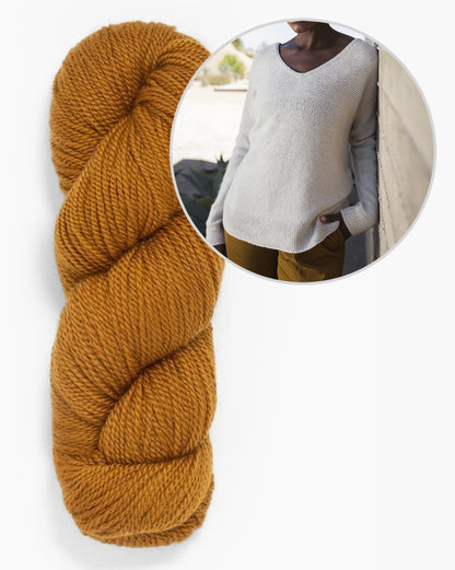 Hvid sweater | afslappet V-udskæring i tyndt garn fra Woolfolk