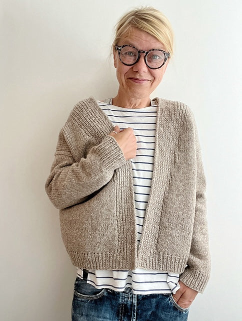 Isabell Kraemer Kallias Cardigan aus Wild Wool von Erika Knight 2