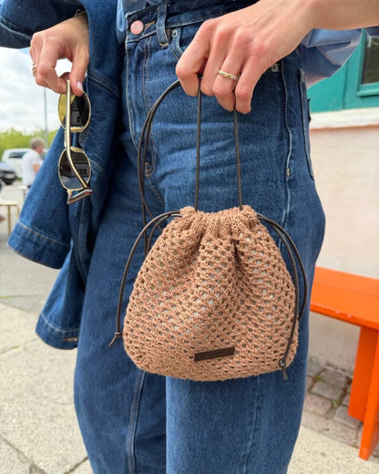 Juno Satchel | fine lace pattern made from Crealino by Lang Yarns