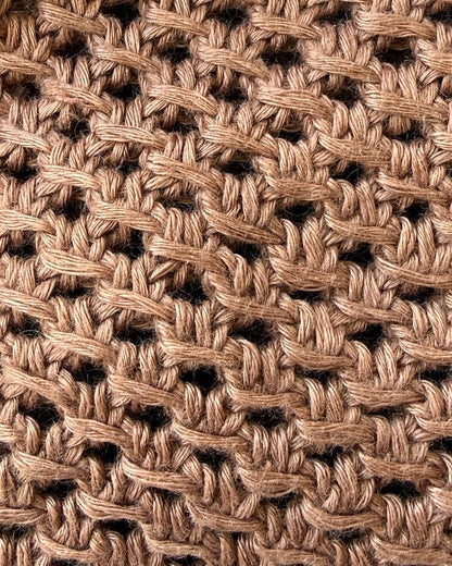 Juno Satchel | fine lace pattern made from Crealino by Lang Yarns