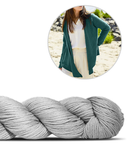 Kanshoku Cardigan | lässig offen getragen aus Cheeky Merino Joy von Rosy Green Wool