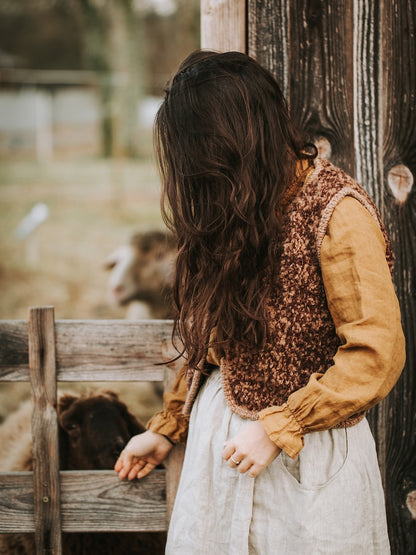 Mellow Vest Chunky | playful layered look from Teddy Dear and Brisa