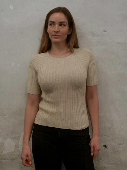Rib Tee | T-shirt féminin en mérinos de Knitting for Olive