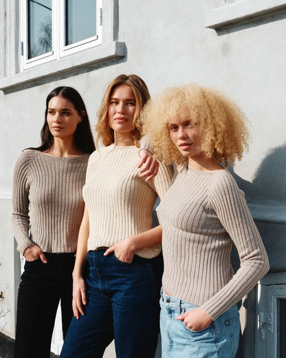 Rib Tee | T-shirt féminin en mérinos de Knitting for Olive