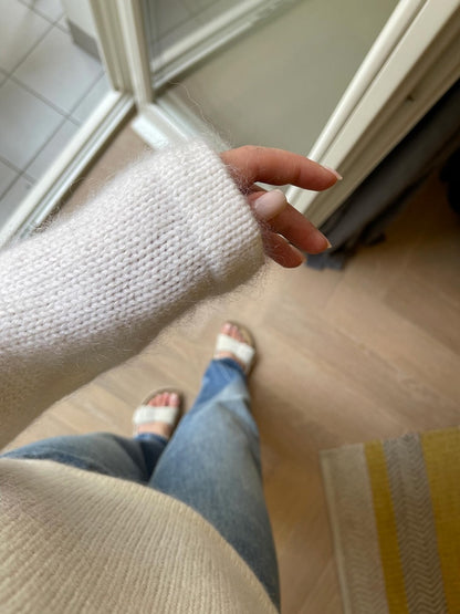 Heaven-bluse | romantisk og feminin i Babyull Lanett og Tynn Silk Mohair fra Sandnes Garn