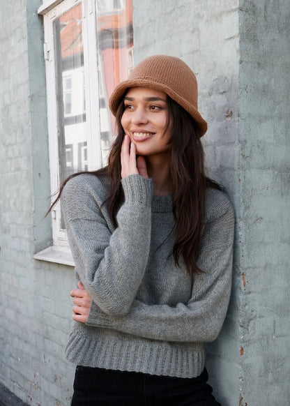 Shadow Hat | basis hat i Cotton Merino fra Knitting for Olive