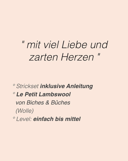 Lille Hjerte Shawl | delicate little hearts from Le Petit Lambswool by Biches & Bûches