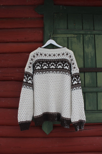Linka Neumann Fjordfolk Pullover mit Peer Gynt von Sandnes Garn 5