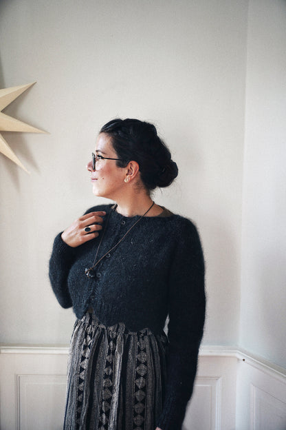 Tulip Cardigan | delicate pattern edge from Plötulopi and Tynn Silk Mohair