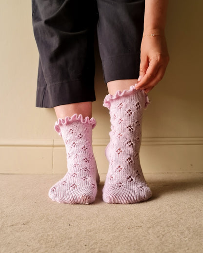 Midsummer Dancer Socks | fortryllende flæsesokker med cashmere premium