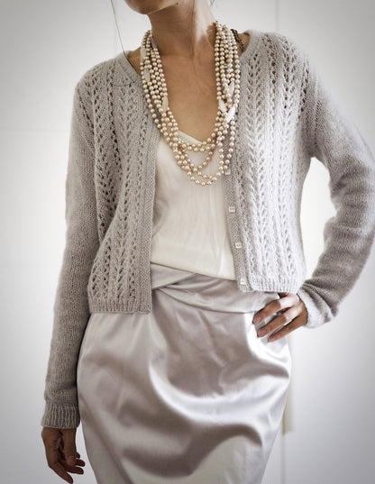 Leonie Cardigan | romantic and soft, made from Classic Cashmere by Cardiff