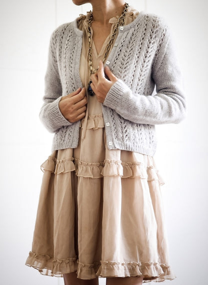 Leonie Cardigan | romantic and soft, made from Classic Cashmere by Cardiff