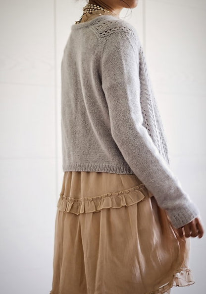 Leonie Cardigan | romantic and soft, made from Classic Cashmere by Cardiff