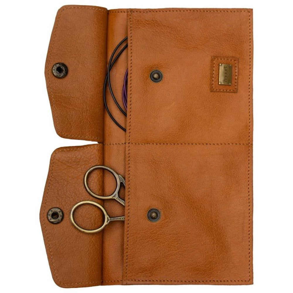 Carita H Case | for your needle cables