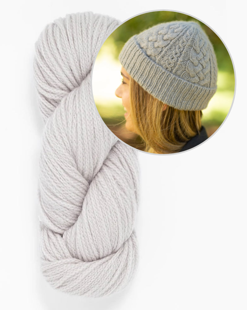 Ode Hat | zartes Zopfmuster aus Far von Woolfolk