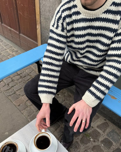 Otto Sweater Man | Contrasting stripes from Atlas by Sandnes Garn