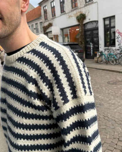 Otto Sweater Man | Contrasting stripes from Atlas by Sandnes Garn
