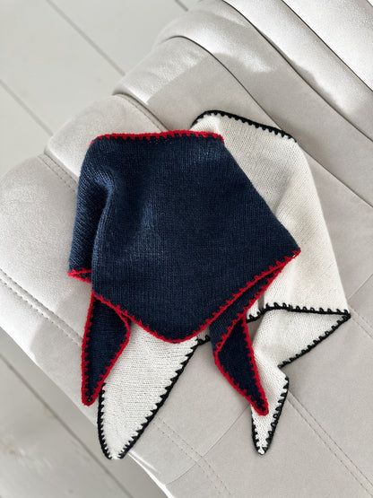 Écharpe Phoebe | super facile en Classic Cashmere de Cardiff Cashmere