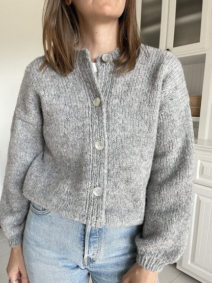 Traveler´s Cardigan | light and warm with Plötulopi by Lopi Island
