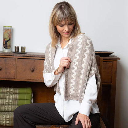 Zigzag Cape | Norwegian pattern made from Babyalpaca Los Andes