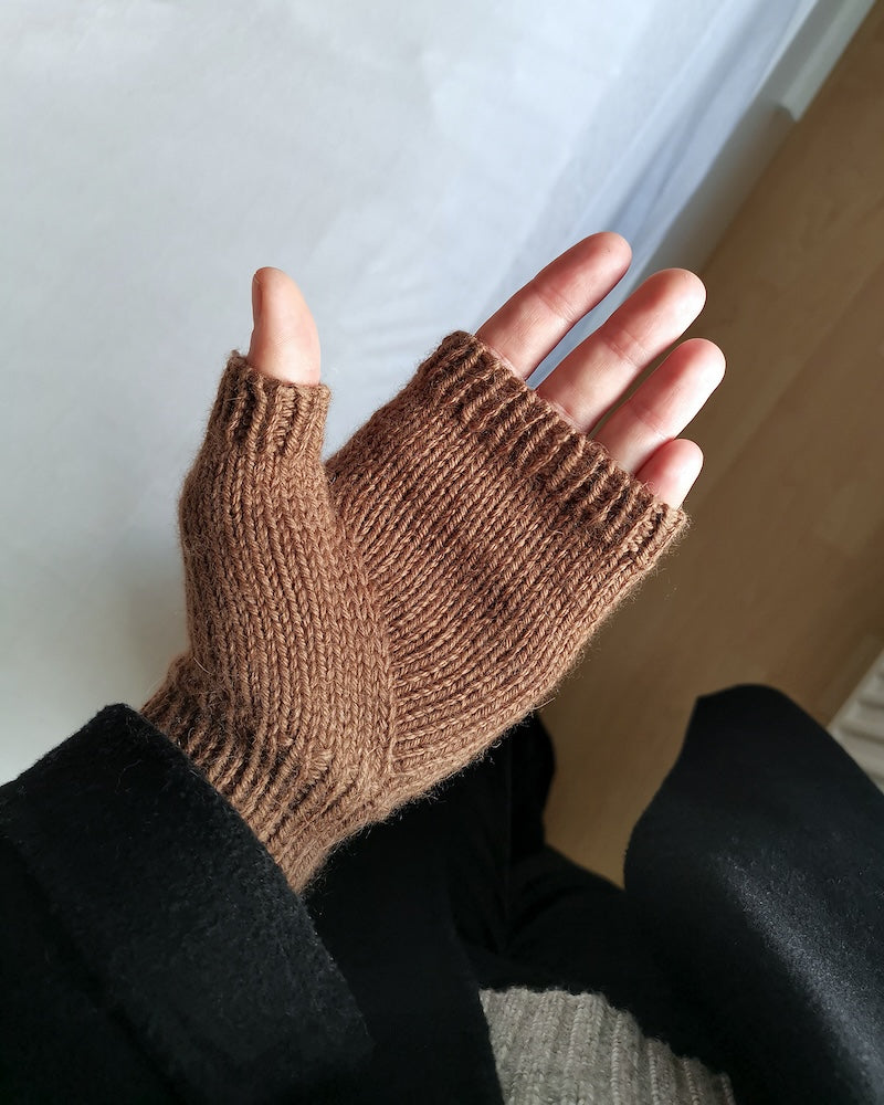 Last Minute Wrist Warmers (PDF) - Pattern