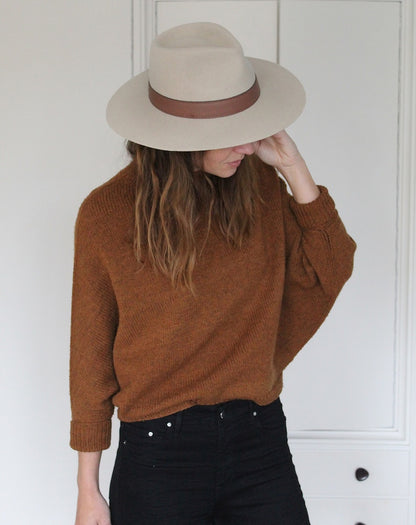 Robin Sweater | elegant cashmere sweater made from Classic Cashmere by Cardiff