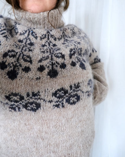 Blueberry Sweater | berry pattern from Plötulopi and Tynn Silk Mohair