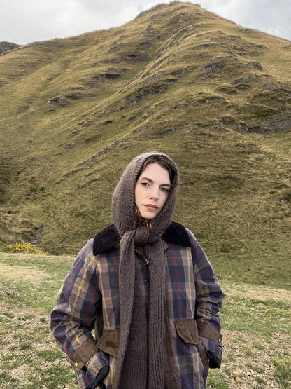 Briar Hood | romantiline kapuutsiga sall Biches & Bûchesi lõngadest Le Lambswool ja Le Petit Silk & Mohair