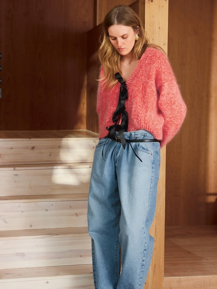 Scarlet Cardigan | Strikkesæt med trykt opskrift 2409 DIY