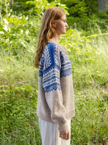 Sandnes 2410 Norske Ikoner Marius Frauenpullover mit Peer Gynt 6