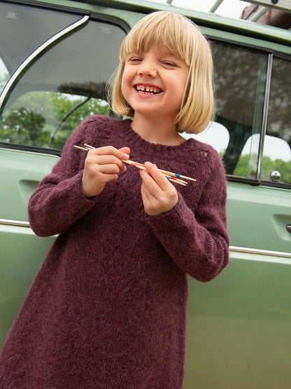 Sweet Pea Dress Sandnes 2506 | fine pattern from Kos by Sandnes Garn