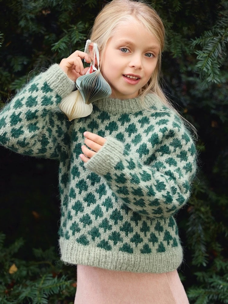 Chandail Sapin de Noël - Enfant | pull de Noël douillet en Kos par Sandnes Garn