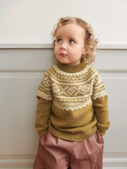 Marius Sweater Baby - dreifarbig | klassisches Norwegermuster aus Sunday von Sandnes Garn