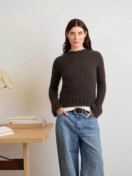 Elva Sweater | feiner Rippenpullover aus Sunday und Tynn Silk Mohair von Sandnes Garn