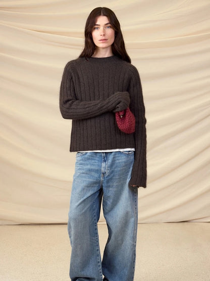 Elva Sweater | feiner Rippenpullover aus Sunday und Tynn Silk Mohair von Sandnes Garn