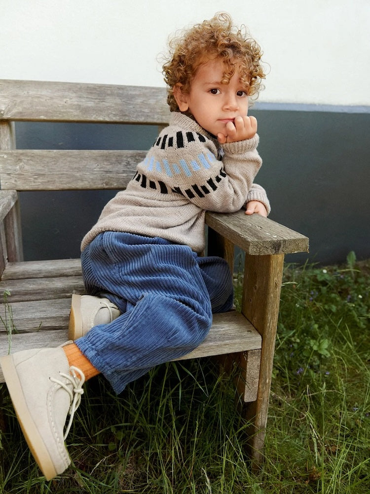 Cole Sweater Kids | Simple colorwork pattern in Babyull Lanett by Sandnes Garn