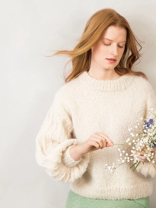 Elsa Pullover | Easy dream sweater made from Brushed Alpakka and Tynn Silk Mohair by Sandnes Garn