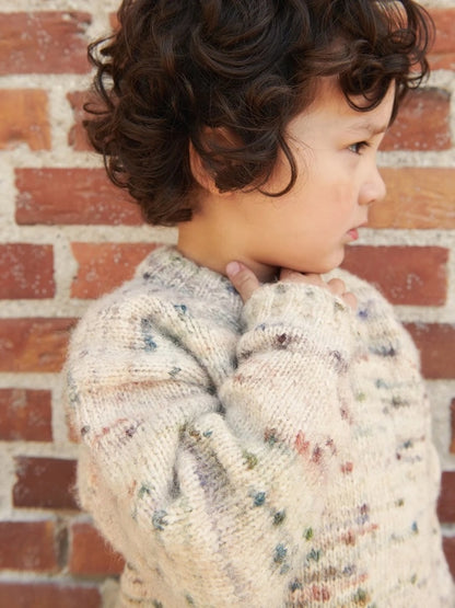 Dave Sweater Junior | Set aus Garn und Anleitung aus der Kollektion 2408 - Mykt til Barn