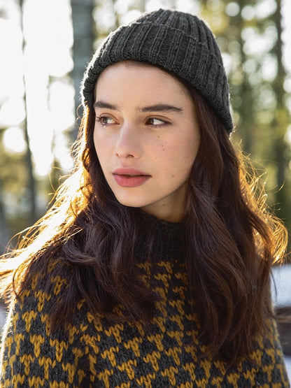 Mogen Sweater | graphic pattern made from Fritidsgarn by Sandnes Garn