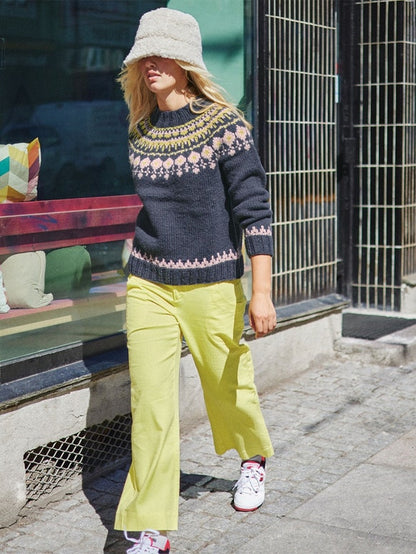 Grynet Sweater - Tema 72 | med Fritidsgarn fra Sandnes Garn