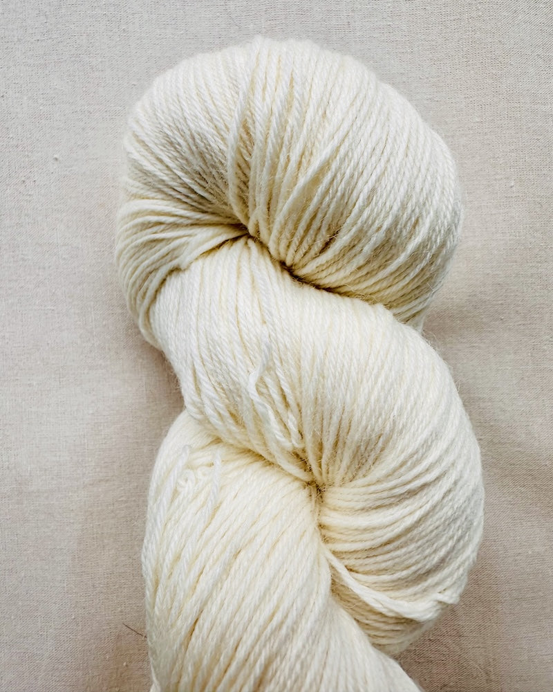 Sock yarn for dyeing 4-ply
