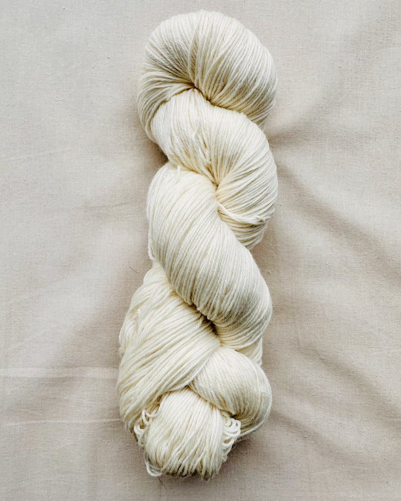 Sock yarn for dyeing 4-ply