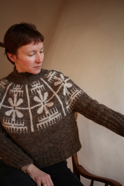Yardana Pullover | blomster-norweger med Plötulopi fra Lopi Island